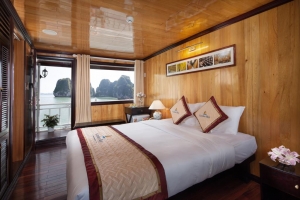 Golden Bay Luxury Cruise